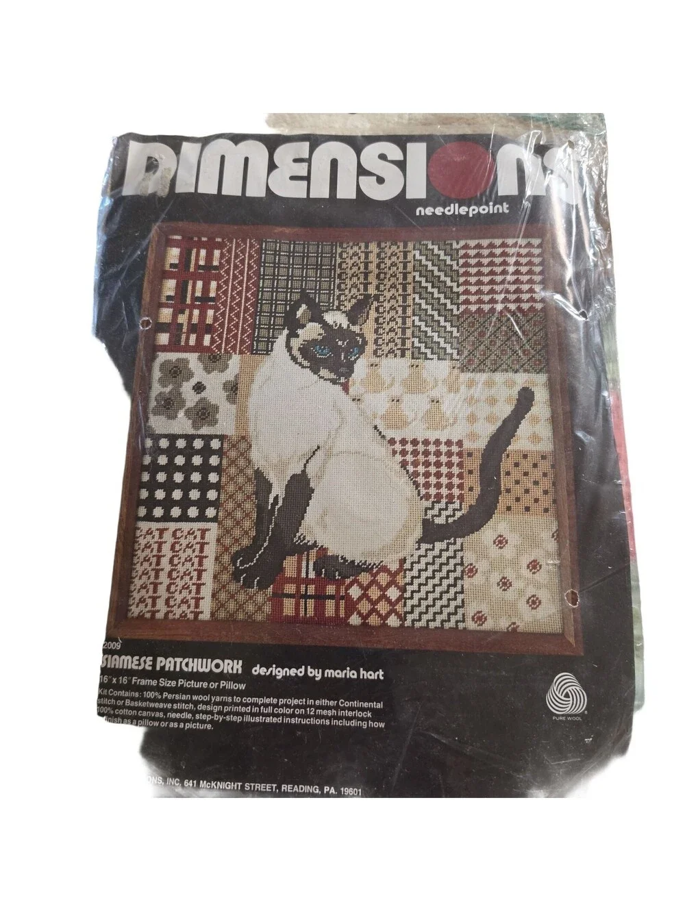Dimensions #2009 White Siamese Patchwork Needlepoint Kit 1978